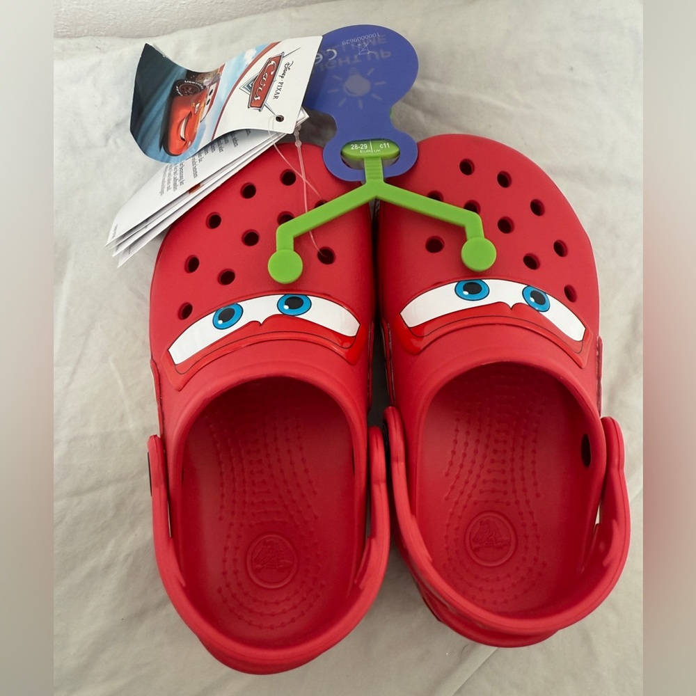 Disney Cars Lightning McQueen kids light up Crocs